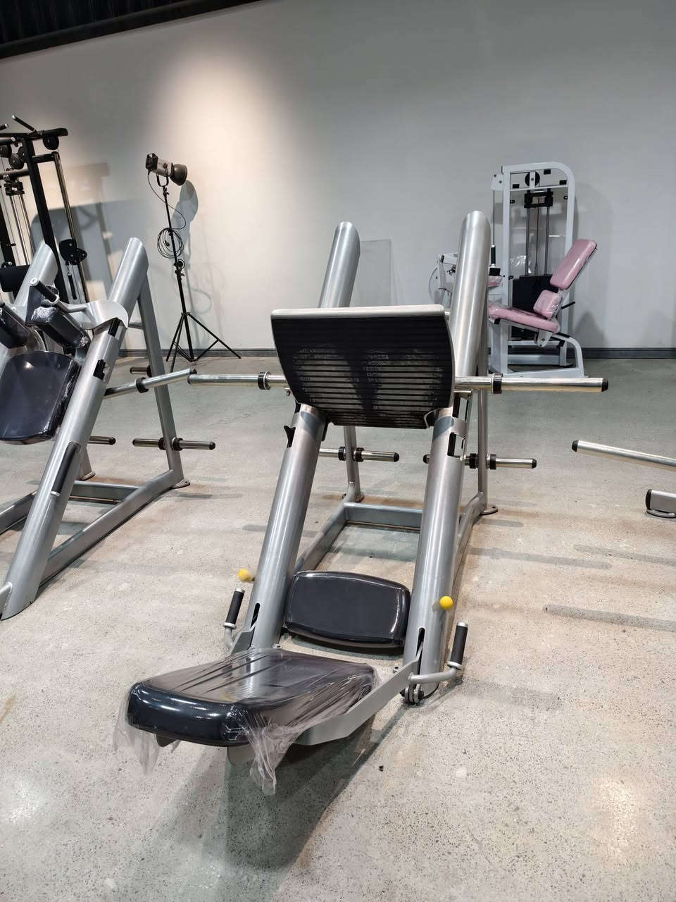 New Arrival Cybex
Welcome to inquire😉

#GymSupplier #FitnessWholesale #GymEquipmentManufacturer #CommercialGymSolutions #FitnessBusiness #GymFranchise #B2B #OEM


**إذا كنت صاحب هذا الإعلان وتريد حذفه لأي سبب، رجاءا أرسل رسالة إلى الدعم الفني**