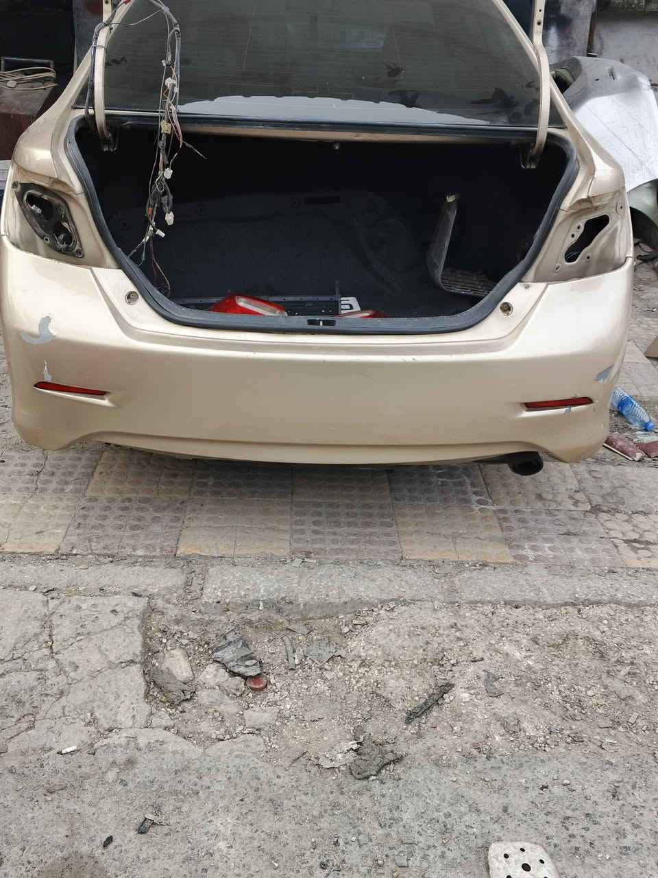 قطع تويوتا مركزيه هاييرد 2014 
طمبون خلفي مع العواكس اصلي 
اضوية الاربعه الي مع الغطا والخارجيات اصلي 
غطا صندوق كامل مع النيجل (اصلي)

السعر 250 دينار 
0796407958


**إذا كنت صاحب هذا الإعلان وتريد حذفه لأي سبب، رجاءا أرسل رسالة إلى الدعم الفني**