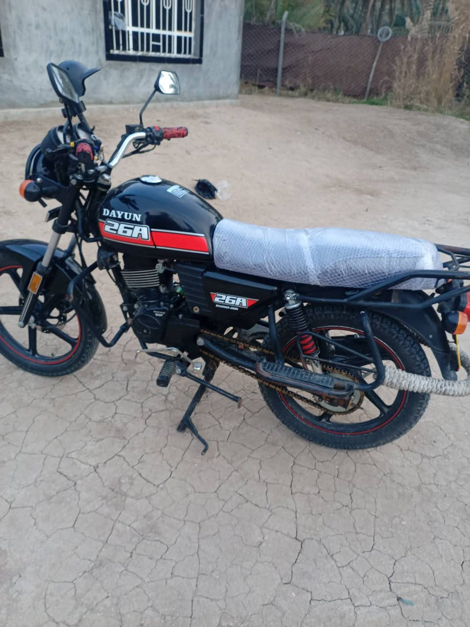 للبيع دايون مديل ٢٢ أوراق اصولي كلش جديده اي نقص مابيه محرك ١٥٠ لايت شبح +كماشه مبايل+شاحنه مبايل السعر ١٤٥٠ وبيه مجال للشراي مكان كربلاء البرااهميه ***********
***********
