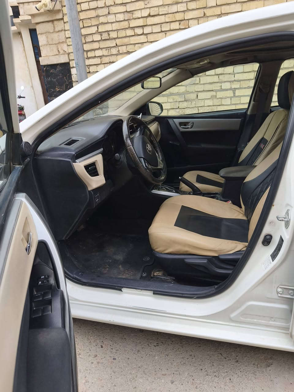 للبيع كورلا خليجي 2015 شركة ساز
محرك 2000 كير AT فول مواصفات 
رقم بغداد بأسمي 
مضروبة صفحه ومصلحة السونار مرفق مع الصور 
السعر 95 $  مكاني فلوجة 
للاستفسار الاتصال على الرقم 
***********
