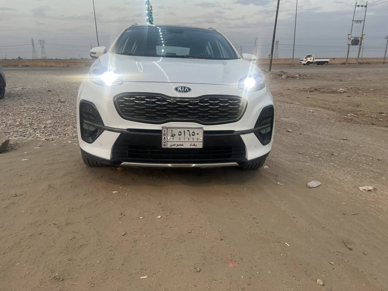 سبورتج فول مواصفات (جيتي لاين)
مكفولة ( سونار شخط واضح ) 

الموديل 2020. 

المواصفات :

محرك الفين 2.0 دوش

سقف بنوراما 

بصمه أبواب 

هاند بريك بصمه + اوتو هولد + مانع نزلاق + مانع نحدار + مود درايف 

صندوك كهرباء + ذكي 
كاربلي 
شحن لاسلكي 
 كامره داورة

تبريد بيانو 

كراسي جلد + كراسي كهرباء  

لايت  لد نهاري زينون + بروجكتر زينون 

8 ايرباك

حساس امامي + حساس خلفي + حساس مطر + حساس لايت 

تبريد قطعتين

ويل كب كبير 

ماشية 37 الف 

رقم بغداد باسمي

التفاصيل للشراي يتصل ويدلل 
ما اذكر السعر بسبب الكسران  

السياره جدا نظيفة وجديده  

مكاني واسط — عزيزية 

***********
