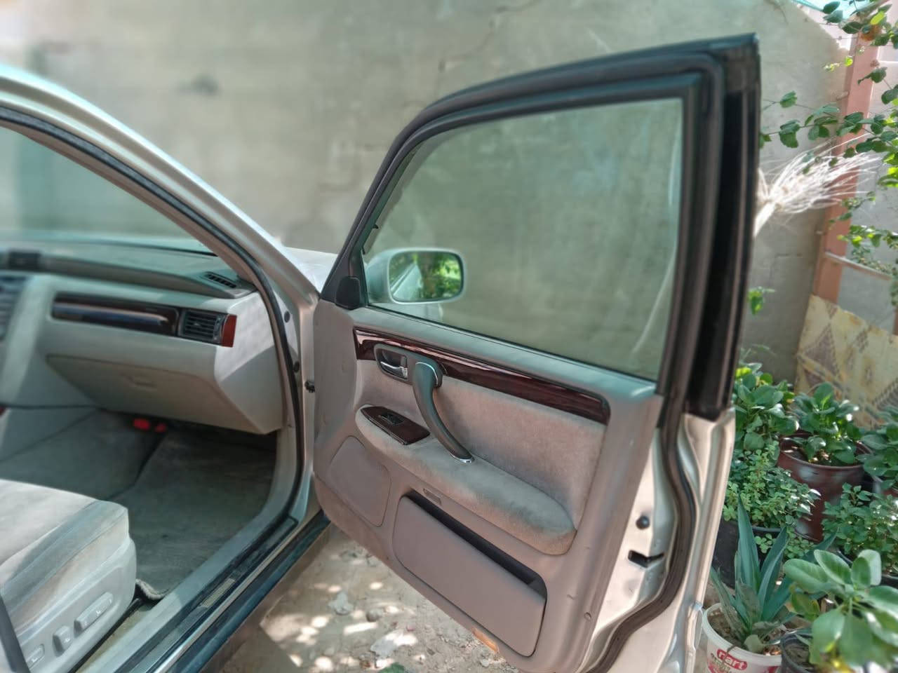 السلام عليكم ملكه اداوت كصتين متومه دكمتين محرك ففيتي موديل 2002 سياره كشنات كهربائيه جاهزه من كلشي السعر 33 وبيه مجال عنوانه كربلاء


**إذا كنت صاحب هذا الإعلان وتريد حذفه لأي سبب، رجاءا أرسل رسالة إلى الدعم الفني**