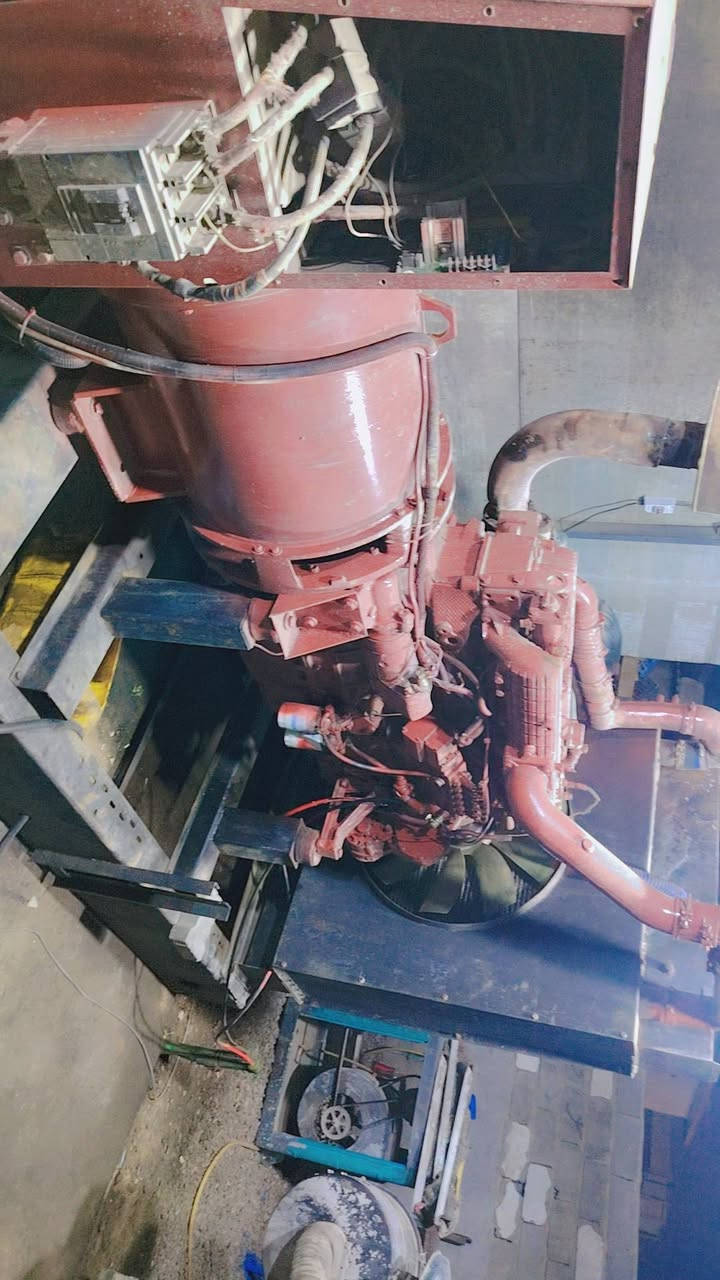 السلام عليكم مكينه افيكو 120 البيع تجفيت جديد بعدني عل سحك كامله راس توليد 250 عنوان نجف حي النداء لاستفسار ***********
