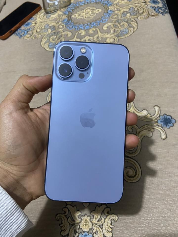 سلام عليكم ايفون١٣ برو ماكس نضافة ٩٠٪؜ شخط مابي امريكي طلب خاص ذاكرة واحد تيرا لون بحري وتر السعر ٨٧٥ وبي مجال مكان بعقوبة للتواصل ***********
