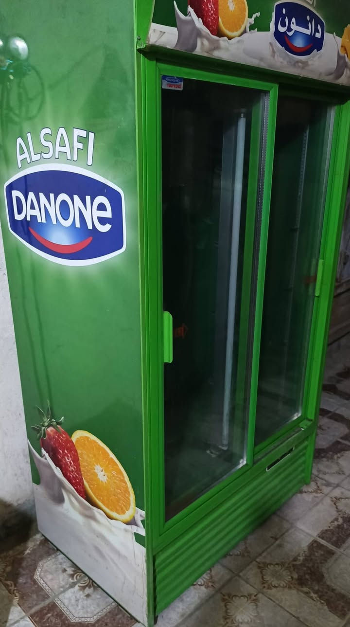 عارضة للبيع شرط النظافة والتبريد كاملة مع رفوفها. السعر خاص


**إذا كنت صاحب هذا الإعلان وتريد حذفه لأي سبب، رجاءا أرسل رسالة إلى الدعم الفني**