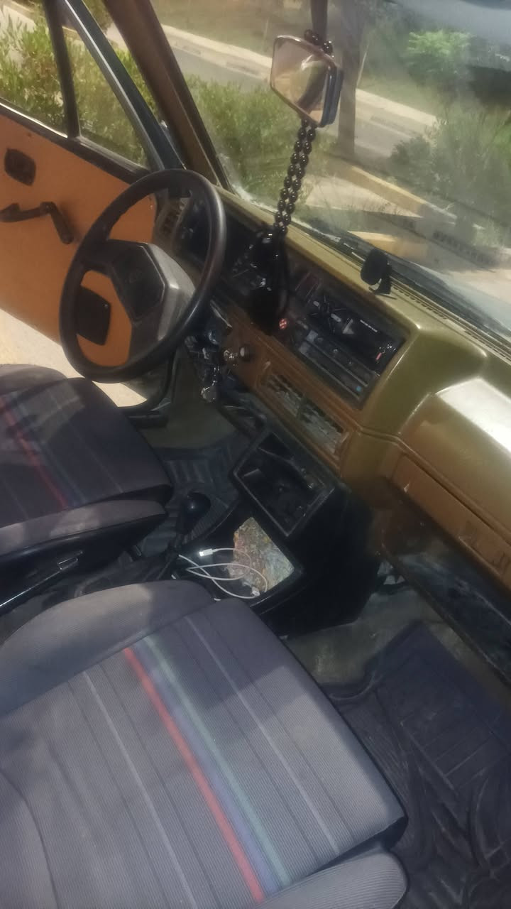 🚗 گۆڵف Volkswagen Golf MK2 مۆدێل 1991 بۆ فرۆشتن 
گۆڵف مۆدێل 1991 بۆ فرۆشتن، ئۆتۆمبێلەکە ماڵی دۆستە و . ناوخۆی پاک و ڕێکوپێکە، ڕووکارەکەش دۆخی باشی هەیە. بەشەرتی ئەوەلیات و گێرو مەکینە ئارم پلاستیک سلێمانی
✅ مۆدێل: 1991
✅ ناوخۆی پاک و پارێزراو
✅ 
📍 شوێن: سلێمانی – بازیان
بۆ پەیوەندی ***********
