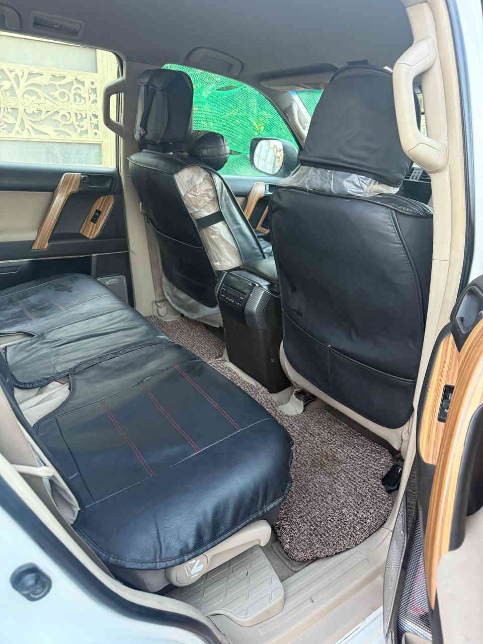 السلام عليكم برادو للبيع موديل 12 بس محدث 23 داخل او خارج سياره 4 سلندر كامرات 360 بصمه اثنين او تايرات جديده سياره مصبوغه على كد تحديث فقط
سياره باسمي  رقم بغداد دولي... سعر ٢٥٥ بي مجال
***********
