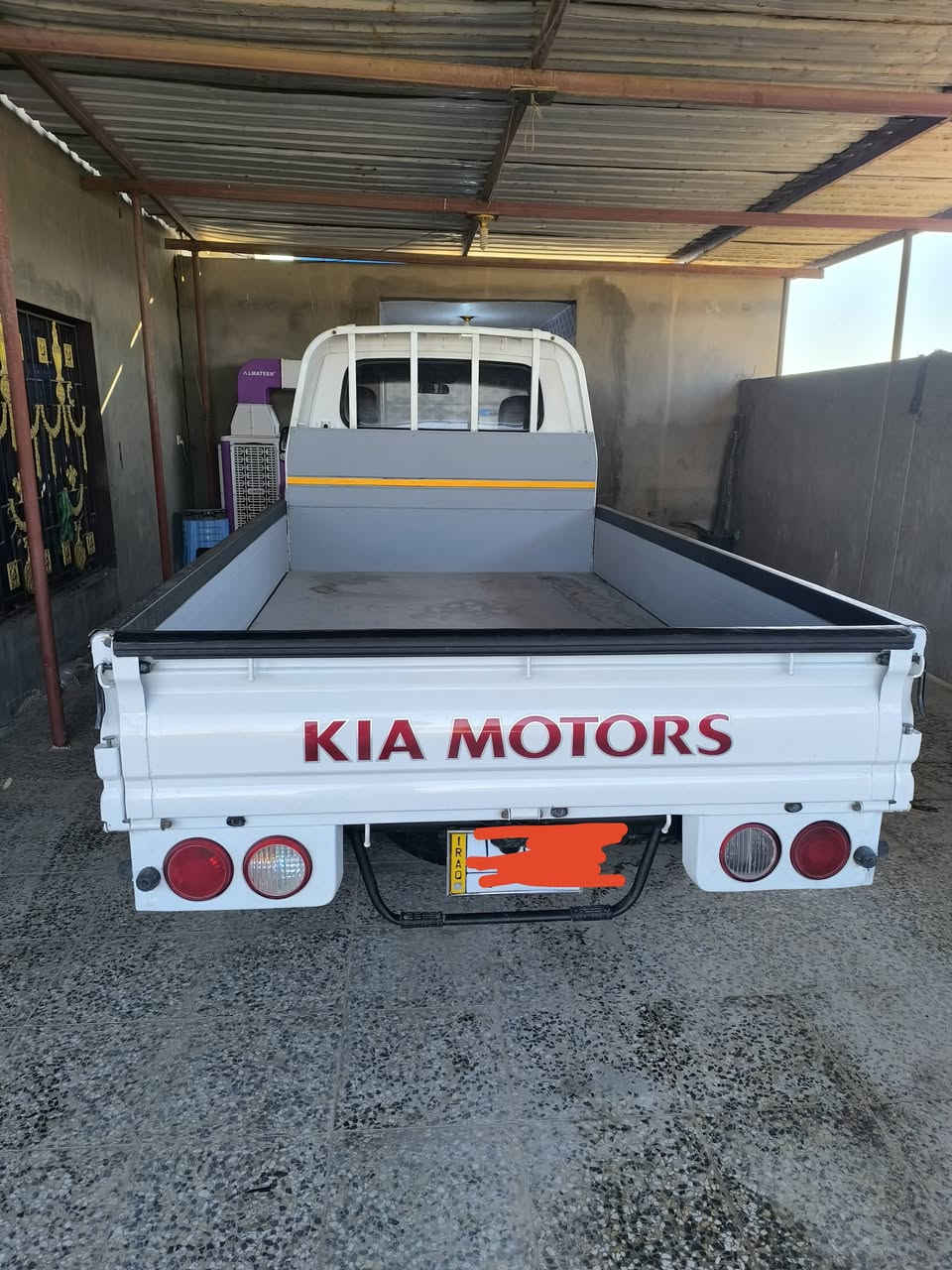 كيا حمل 2015 رقم بابل 2700 بسمي تحويل مباشر مكفولة كفاله عام بس الدوس محرك كير اكسن تبريد  شاصي  رقم شاصي للاتصال ***********
