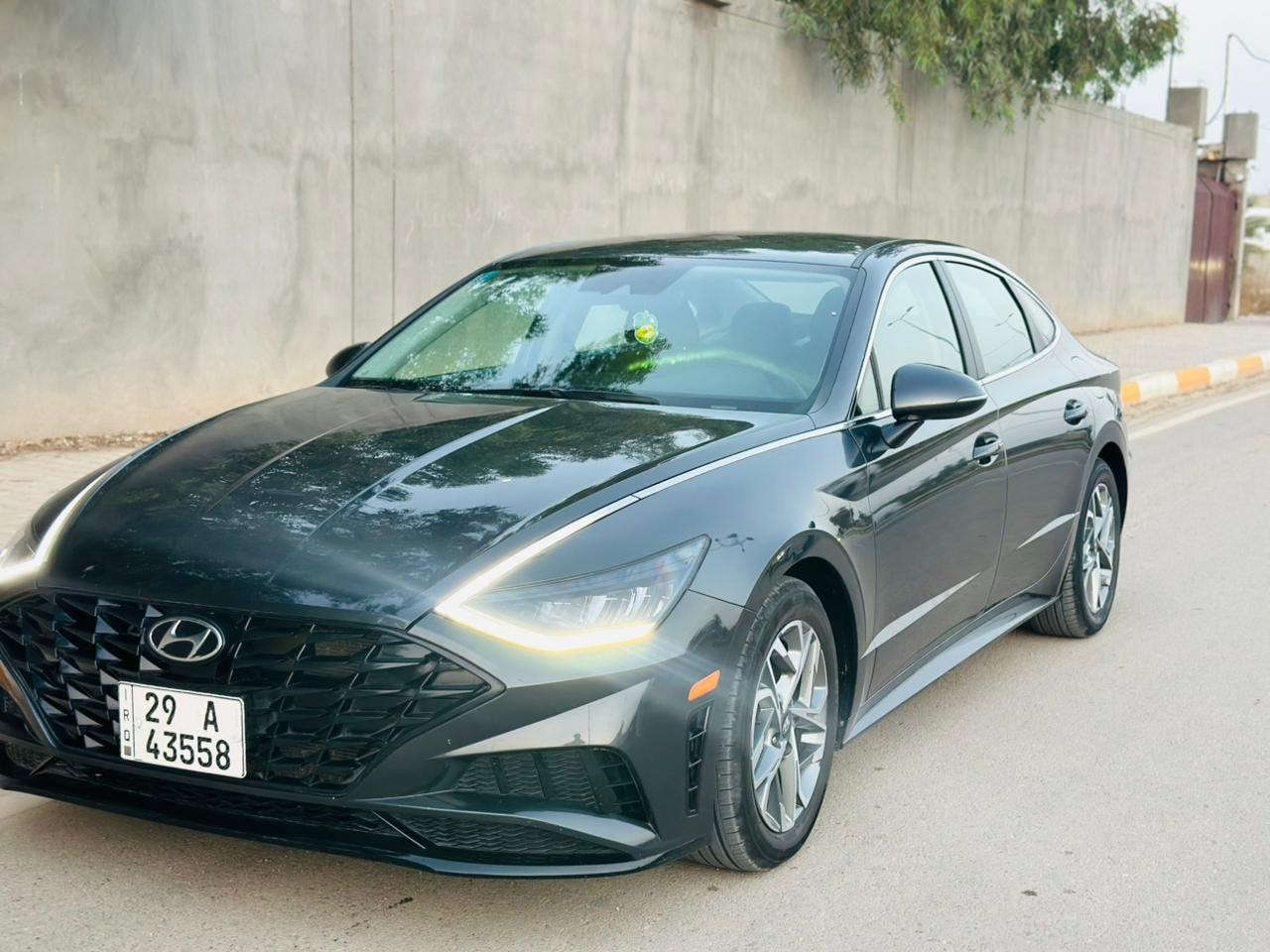 سلام عليكم سياره لبيع سوناته مديل 23 واريد امريكي رقم معوقين مكينه 2500 ماشيه 35 ألف ***********
 مكان بصره
