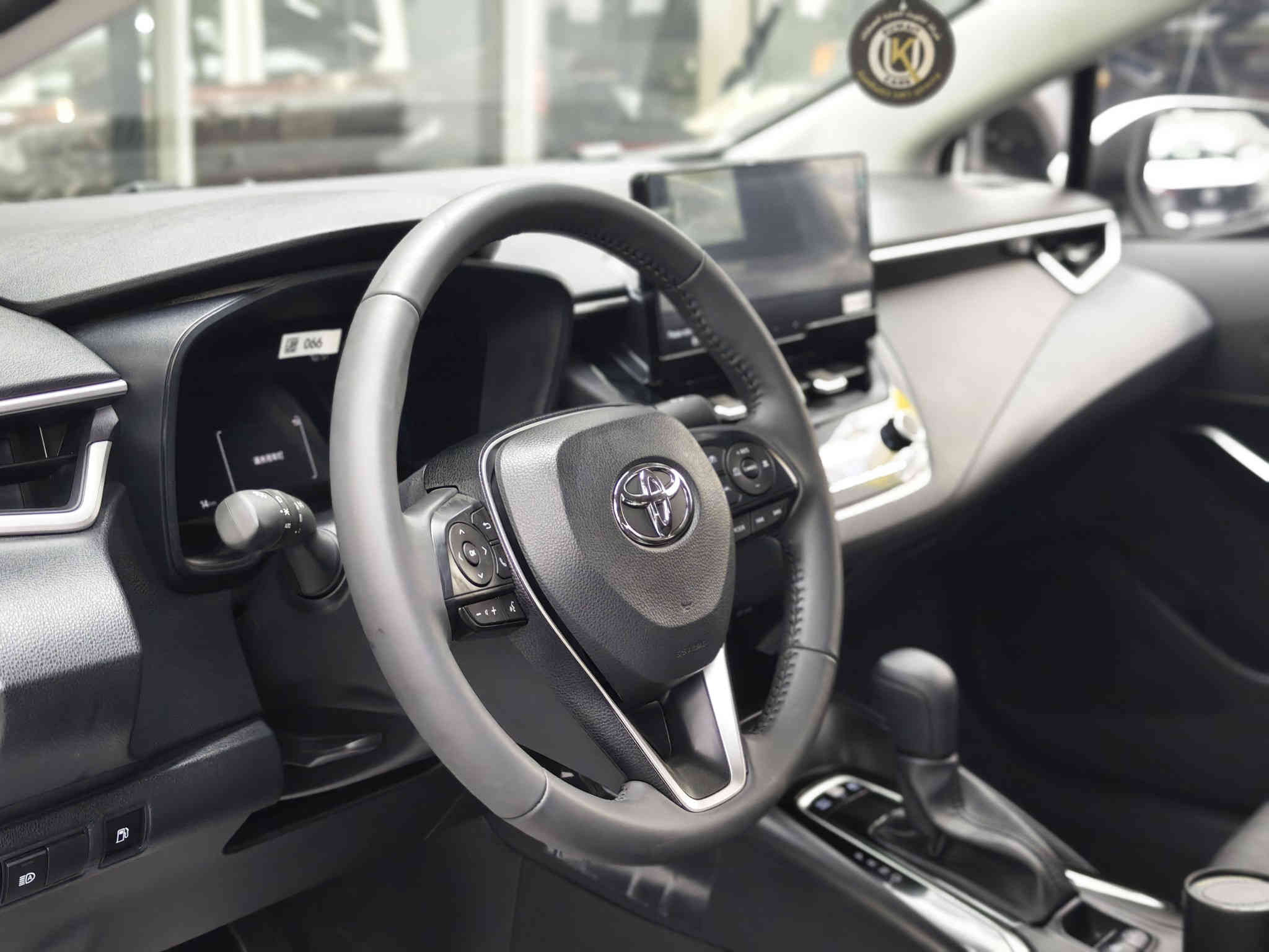 • تويوتا كرولا
• الموديل: 2025
• المسافة المقطوعة (العداد): 0 كم
• المحرك: 1.8 لتر هايبرد
• عدد الأسطوانات: 4 سلندر
• شركة: #KUWAITCARS 
• أرقام الاتصال:
• ***********
• ***********
