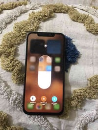 12 برو ماكس 256 بطارية 76 فقط مبدل شاشة كلش حلوة بدون تقطيع او اي خلل ...