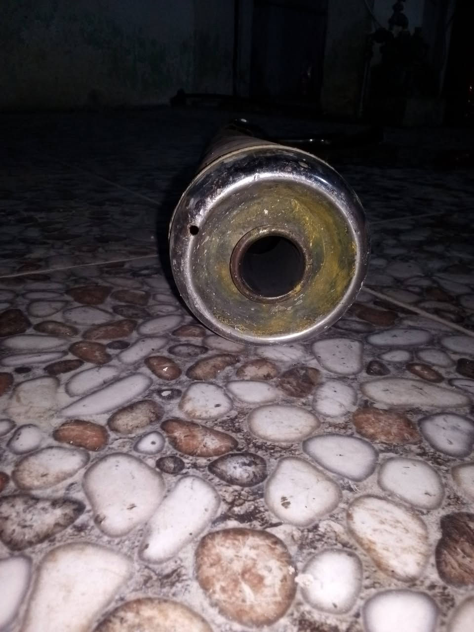 سلام عليكم غراض يراني للبيع صندوك دلفري جديد صالنصه نامه صوته مال MKZ عاليه وخرج مكاني ديالى الخالص سعره 30 نهايته بدون معامله رقمي ***********
