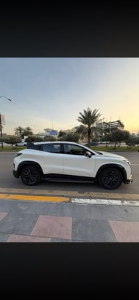 جانجان يوني تي  2024سيارة جاهزة  كل نقص مابيهة   صدر كير محرك  تايرات ...