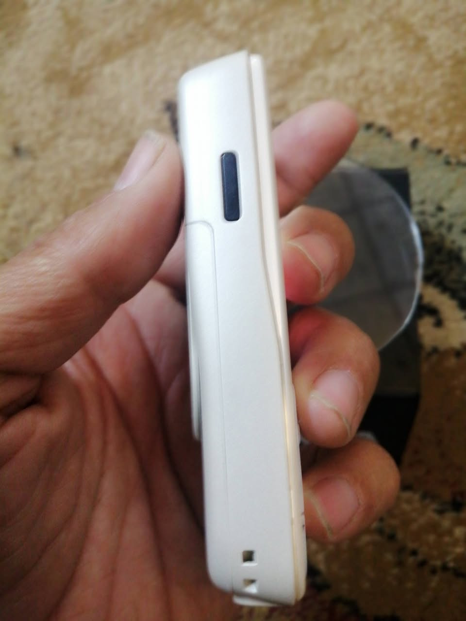 ب٥٠ 
N73 باللون الكريمي نظافه فول
مع بطاريه وشاحنه وسماعات اذن


**إذا كنت صاحب هذا الإعلان وتريد حذفه لأي سبب، رجاءا أرسل رسالة إلى الدعم الفني**