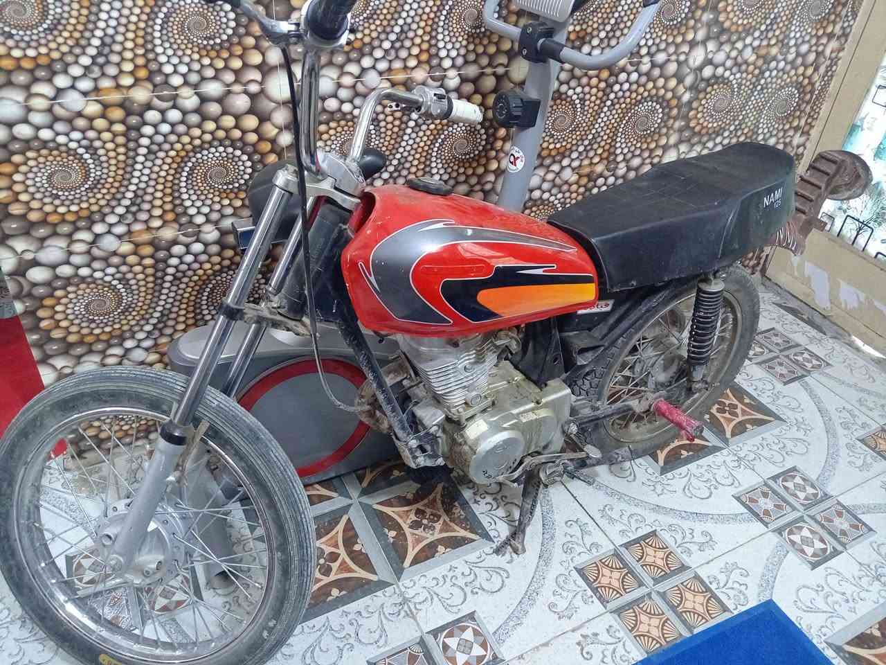 دراجه كلك للبيع موديل 2025 اربعه گير شرط الفحص اي شي مابيها بس زنجيل فالت وغراضها كامله وياها مامفتوح برغي للشراي يدخل خاص سعره 500 وبيها مجال رقم الاتصال *********** واتساب فقط
