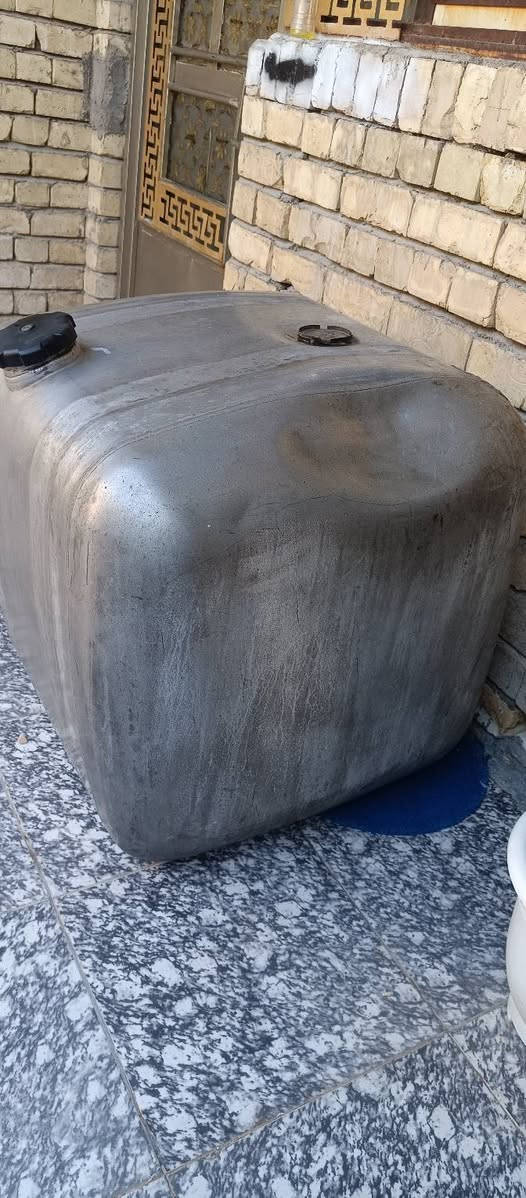 البيع كاسحه وزعانف وسبايترات كتروز دمعه ناصيه +تانكي كاز 300 التر كامل هوه قواعته***********
