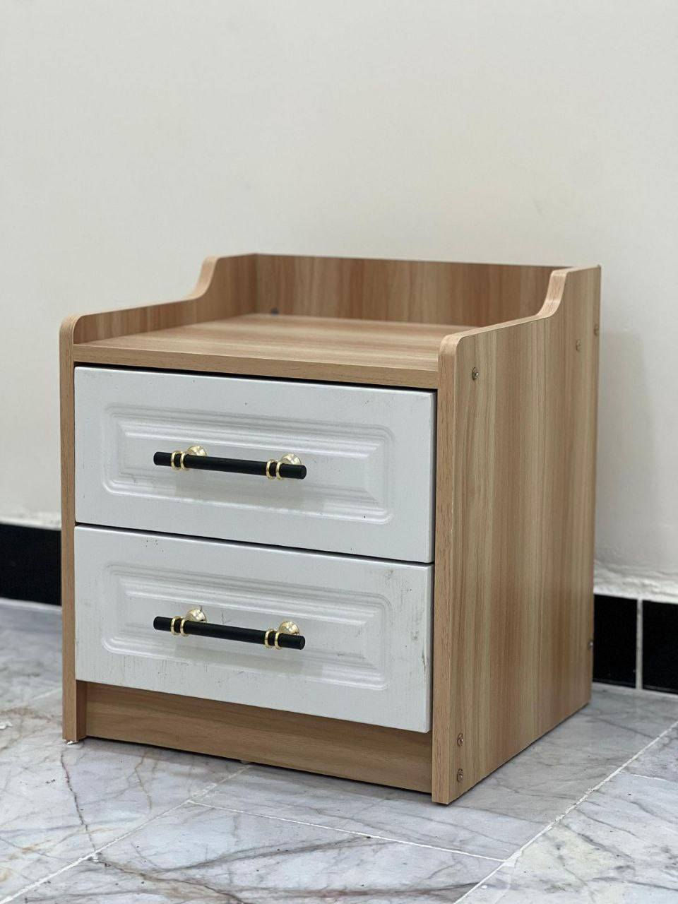 غرفة نوم نفر 
كنتور 4 باب السعر 345 ألف 
كنتور 3 باب السعر 275 ألف 
كنتور 2 باب السعر 200 ألف 
سرير نفر خشب السعر 180 ألف 
ميز تواليت السعر 145 ألف 
كومدي السعر 70 ألف 
توصيل داخل بغداد مجاني وجميع محافظات العراق النقل 15


**إذا كنت صاحب هذا الإعلان وتريد حذفه لأي سبب، رجاءا أرسل رسالة إلى الدعم الفني**