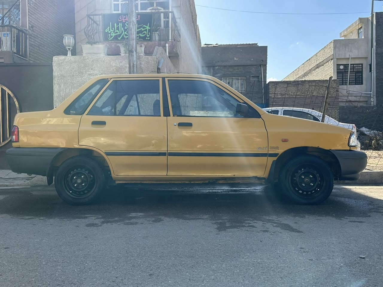 السلام عليكم ورحمة الله وبركاته سايبه موديل 2011 السياره خير من الله تخم تاير كوري + صدر كامل جديد قبل يومين شاد الصدر تخم نوزل جديد تخم بلك جديد السياره خير من الله ترايك وين ميعجبك رقم انكليزي السياره صفاحه حلوه بيه بس خياس بلدوسه موضحه اني بلصوره وصوره مىشر عليها بي صبغ هذه المكان باقي السياره خير من الله كير مكينه خير من الله مكاني بغداد الشعب ***********
السياره معروضه ب 33$ بيها مجال بسيط
