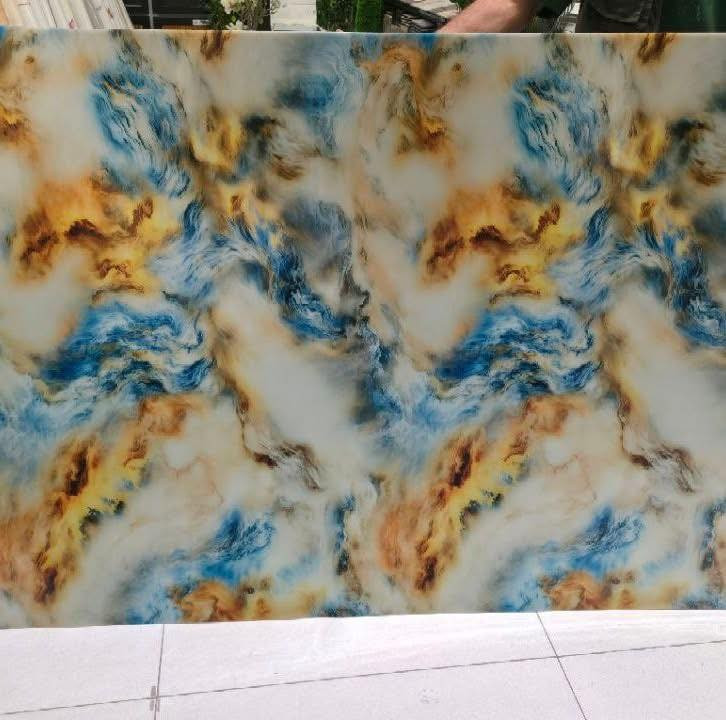 وصول وجبة جديدة من رول بديل الرخام اللاصق الذاتي ✨

🏅 #المميزات:
▫️ مقاوم للرطوبة والخدوش
▫️ لاصق قوي وثابت
▫️ سهل التركيب والاستخدام 
▫️ يمنح المكان لمسة فخامة وأناقة

📏 #القياسات: 3م × 120سم
السعر 11 الف فقط. اسعار جملة 
العنوان حي القاهرة سوق علي نعمة مقابل كل شي وكلاشي 
يوجد توصيل مجاني داخل القاهرة *********** التاج للديكور
