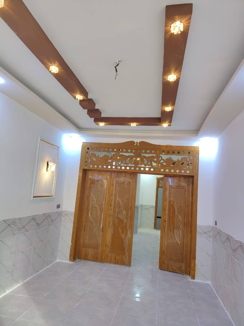 دار للبيع 150م🏕️ (مكتب الخليج للعقار عمود327)
*********** وتساب
***********
✅ مشمول بقرار التطويب 
💰سعر لبيت 49 معه المجال 💵
موقع /نجف 🏡
شارع الحولي مال المطار عمود327مكتب ألخليج للعقار 

البناء 🏡 
غرفتين /صاله/مطبخ / ستقبال/ صحيات/
بناء مرتب/ اساس + سقف كونكريت + طابوك

ألخدمات 🏡 #بعد_عن_سوق_100م
ماء/كهرباء/مدارس/سوق/تبليط/لحد الباب
