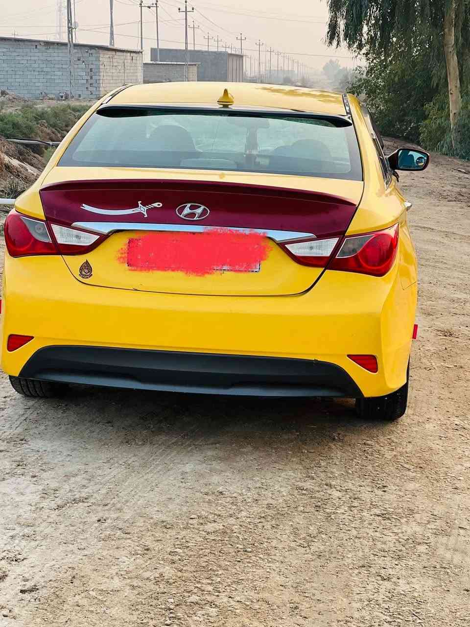 سوناتا امريكي ٢٠١٣ مكينه مكفوله حداديه جديد تخم تاير مرقمه مثنى إنكليزي باسمي خطه بغداد حمزه 
بيه جاملق الخلفيه داير فقط ليبل واحد السعر100وبيه مجال مكلف بل نشر للتصال ***********
