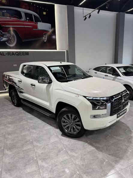 گاز اوتوماتيك فئه Gls بسعر 29,900$$$فقط💰💰
ميتسوبيشي ال ٢٠٠ - Mitsubishi L200

- موديل 2025

- العداد 0km

- محرك ديزل 2.4L توربو

- ناقل حركه اوتوماتيك 

- دفع رباعي

- شاشه لمس وكامره خلفيه

- تبريد لمس

- شاحن موبايل وايرلس 

- اضاءات زينون وليد نهاري 

- حساس امامي خلفي

- كراسي مخمل يدوي 

............

- للمعلومات زياره موقعنا :

- الرقيم - اربيل / شارع 100 المعارض / بجانب محطه بانزين هوگر مقابل هفته بازار) 

- او الاتصال على:

*********** 📞 

*********** 📞

