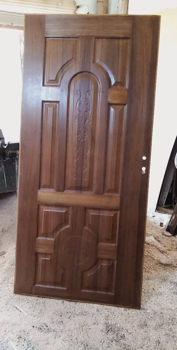 بخدمتكم تجهيز ابواب وجراجيب الكافة المقاولات 
مدارس بنايات دوائر حكومية 
حسب الطلب كريتة وعمل ***********
