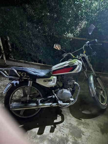 السلام عليكم موطور للبيع ٤ كير شغال
السعر ٢٢٥ وبي مجال بسيط
***********
