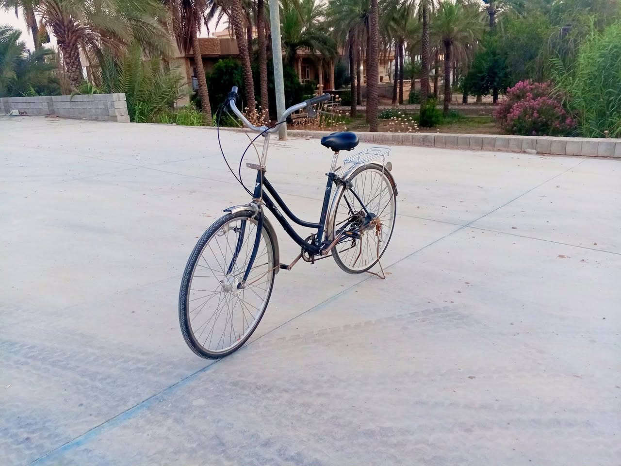 السلام عليكم للبيع باسكيل حجم 27 السعر 80 بي مجال قليل استفسار على هاي رقم {{ *********** }}
