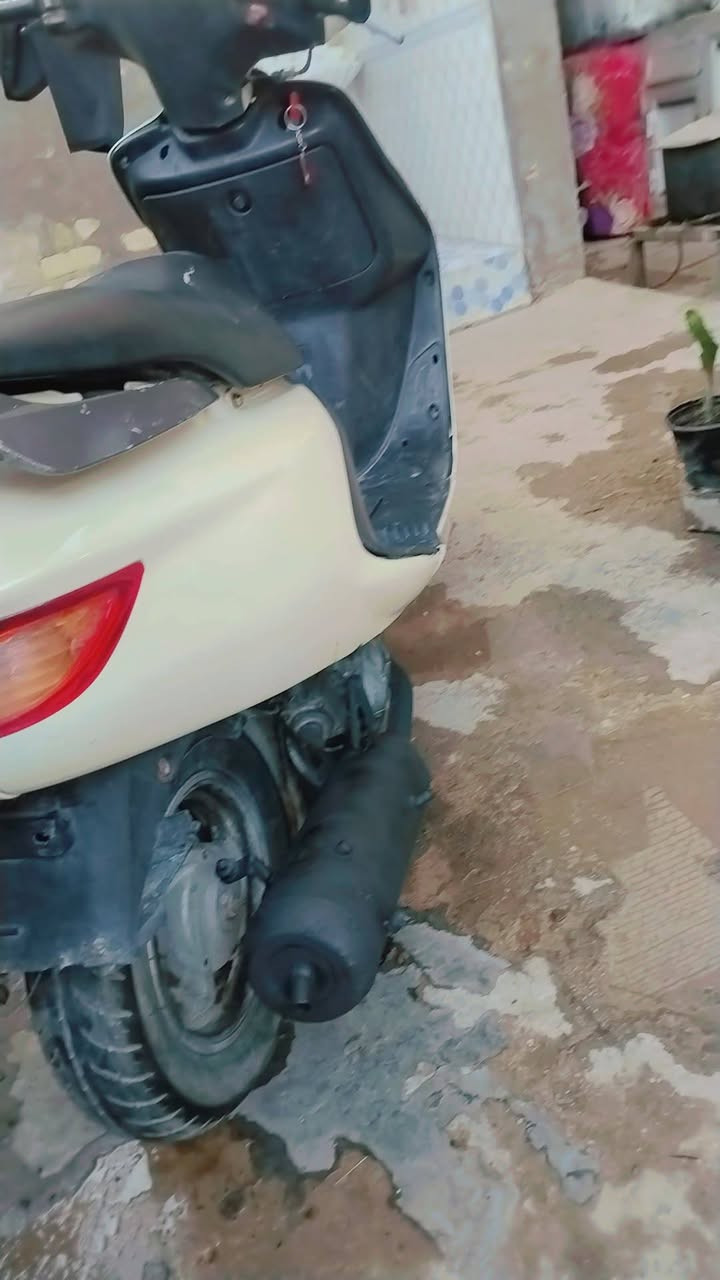 سلام عليكم دراجة فراشة للبيع دراجة شغالة وكهربائيات شغالة أوراق من الوكيل السعر على الخاص للأستفسار على الرقم واتساب ***********
