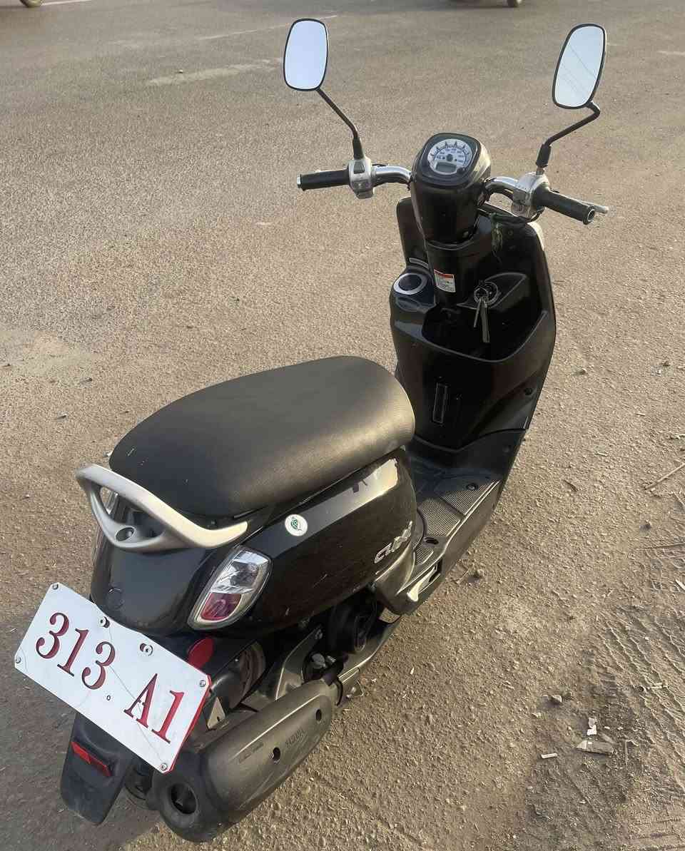 بوليس حديث  البيع نضيف مال رمبه
***********
