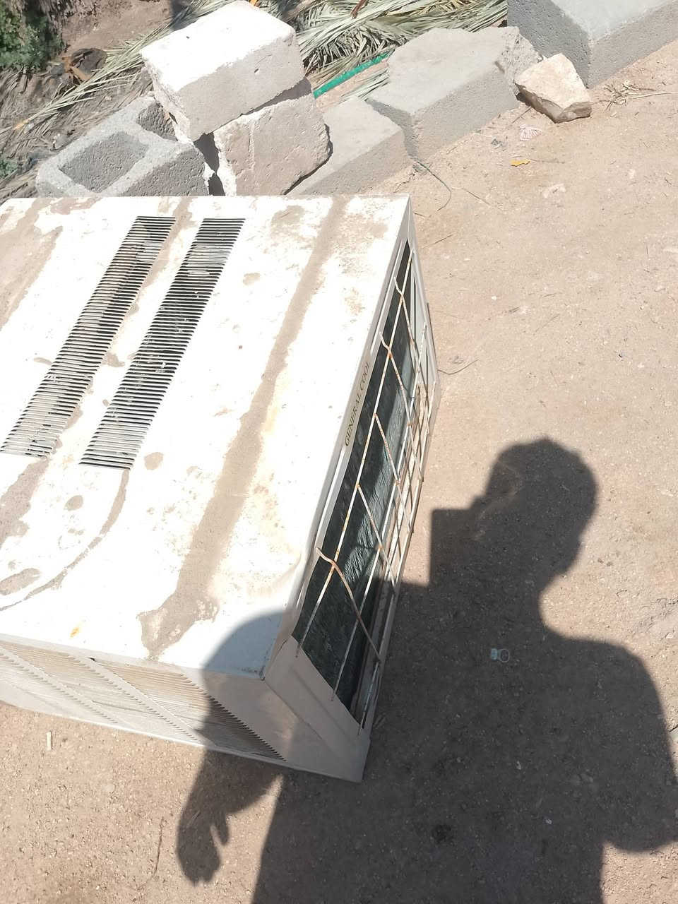 عدنة هاذة مكيف شتغل يفصل بيع هيج منو شتري 120 مكان سماوة ***********
