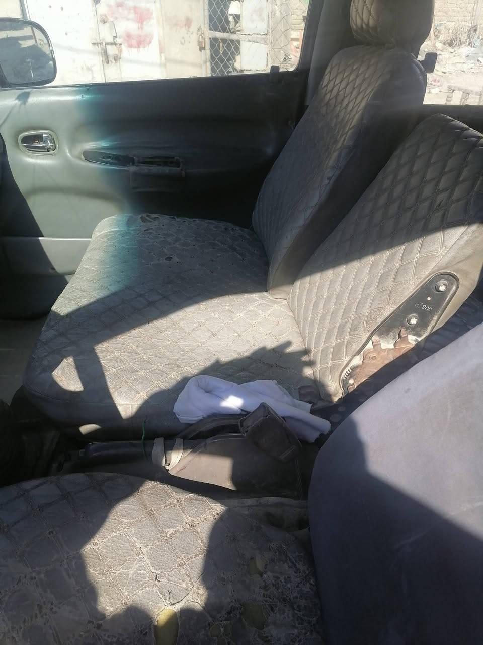 سلام عليكم كيه بريجو للبيع موديل ٩٦ مصفره هيه مرور مكينه وكير مكفولات دوشمه جديده سياره ماعوزها شي كبل لشارع البيع المكان حله السعر ٥٥ وبيها مجال ***********
