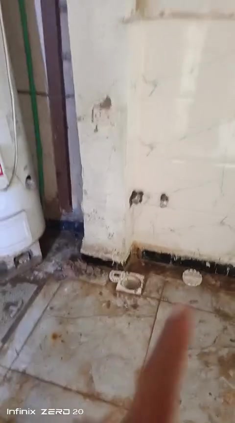بيت ١٠٠متر مرمم من شهرين  بحي اسيا لليجار ليغاد من كنيسة مار يعقوب صالة وحمام ومخزن ٢ وغرفتين نوم ومطبخ الطابق الاول
الثاني بي غرفة ومطبخ وحمام ودرج خارجي الي يريد كامل اجار ولي عائلتين ماكو مشكلة للتواصل خاص
بي واتس ***********
بيت ١٠٠متر مرمم من شهرين  بحي اسيا لليجار ليغاد من كنيسة مار يعقوب صالة وحمام ومخزن ٢ وغرفتين نوم ومطبخ الطابق الاول
