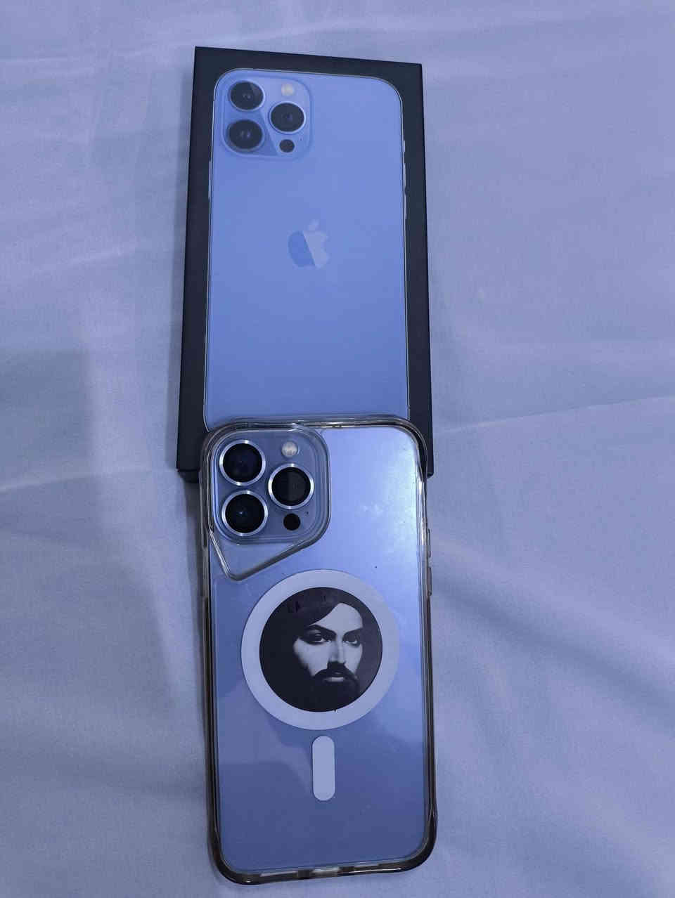 مبايل ايفون للبيع 13برو ماكس
نضافه فول زلغ مابيه بطاريه 99
ذاكره 256 معه شاحنه اصليه وكارتون
سعر 675 عنواني بصره حيانيه رقم لهاتف *********** واساب متواجد
