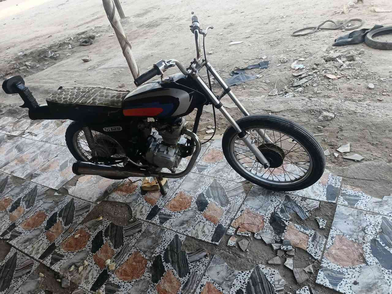 سلام عليكم اربعه كير البيع مديل 22 دراجه حلوه ونضيفيه  هاذه رقمي  ***********
