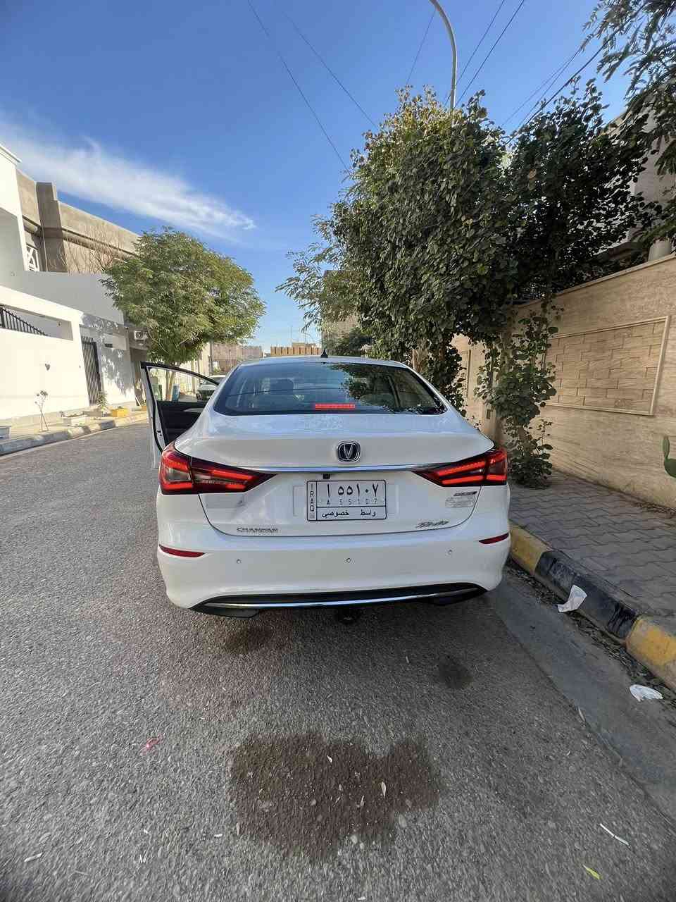 السلام عليكم 
شانجان ايدو موديل 2020مكفوله من الصبغ والتبديل گير مكينه ايضا مكفولات جاهزه حداديه وتبريد ماشيه 173 الف تحويل ثاني يوم السعر 120 وبيها مجال بسيط المكان واسط مركز المدينه الرقم ***********
