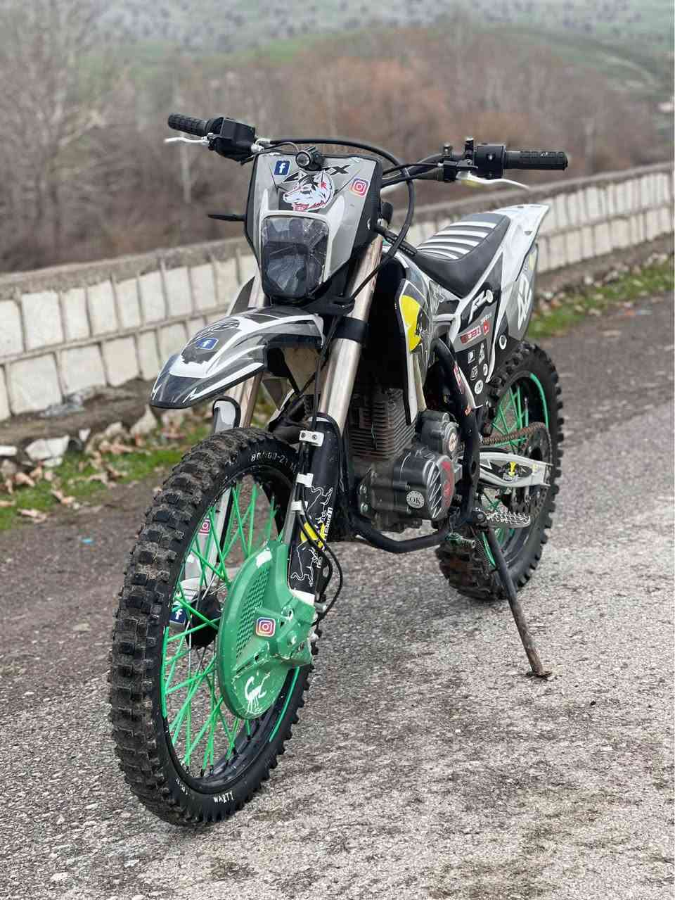 Crx 300cc 2024  هەموو گیانی بەشەرت  شوین  سۆران نرخی7$ معاملە *********** Singapore
