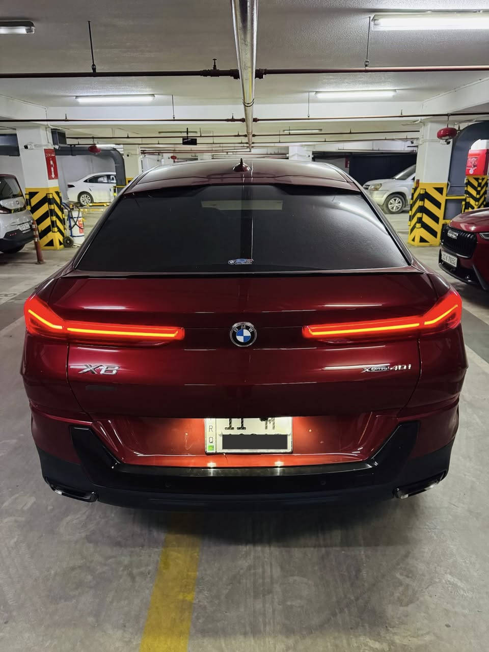 🚘 للبيع
BMW X6 40 i ( 2023 )

▪️ وارد أمريكي – قطعة واحدة صبغ
▪️ رقم بغداد
▪️ الممشى: 46 ألف ميل
▪️ المحرك: 6 سلندر تيربو
▪️ السعة: 3000 CC
▪️ السيارة مغلفة بالكامل PPF

✨ المواصفات:
✔️ سقف بانوراما
✔️ مقاعد جلد كهرباء مع ميموري
✔️ تدفئة كراسي + حافظات أكواب
✔️ داتا شو
✔️ بصمة تشغيل وبصمة جميع الأبواب
✔️ كاميرات 360 درجة
✔️ جنطة خلفية كهربائية
✔️ لايتات LED أمامية وخلفية
✔️ نظام قيادة ذكي ومساعدات أمان متقدمة
✔️ تحكم مقود متعدد الوظائف
✔️ نظام صوت فاخر
✔️ مرايا كهربائية قابلة للطي
✔️ مكيف أوتوماتيك متعدد المناطق

🔹 السيارة نظيفة وجاهزة للاستخدام

📞 للتواصل ***********
