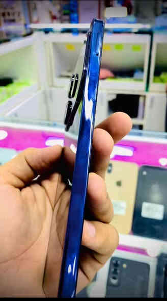 السلام عليكم تكنو بوفا 6 برو 5جي شخط ما بي كامل ملحقات ذاكره 256 السعر 250 العنوان بغداد الدوره ***********
