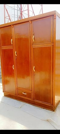 كاونتر • ٣ أبواب • غرفه اخشاب