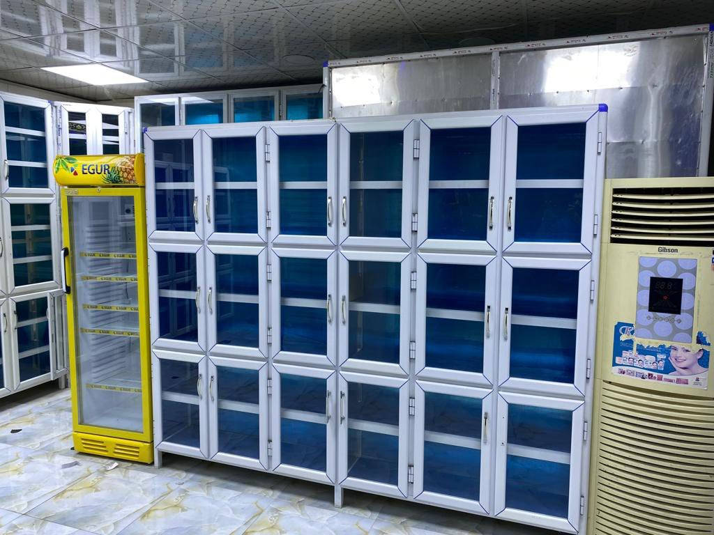 السلام عليكم فاترينات المنيوم للبيع اربع قطع وزاوية مثلث مستعملات بس نضيفات كلش الي يريدهن يجيني خاص وبخدمة مكاني بغداد


**إذا كنت صاحب هذا الإعلان وتريد حذفه لأي سبب، رجاءا أرسل رسالة إلى الدعم الفني**