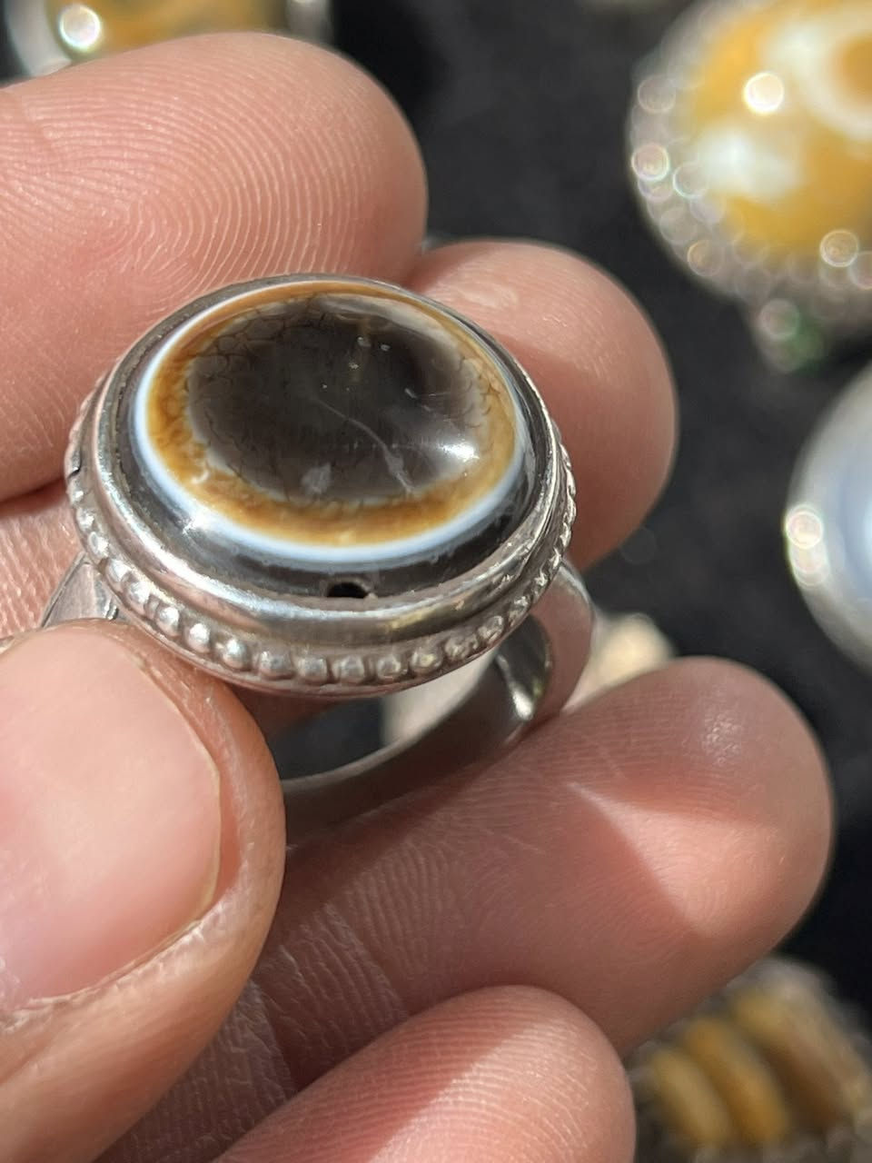 جزع عين صريحةمشكول سعر200الف ***********
