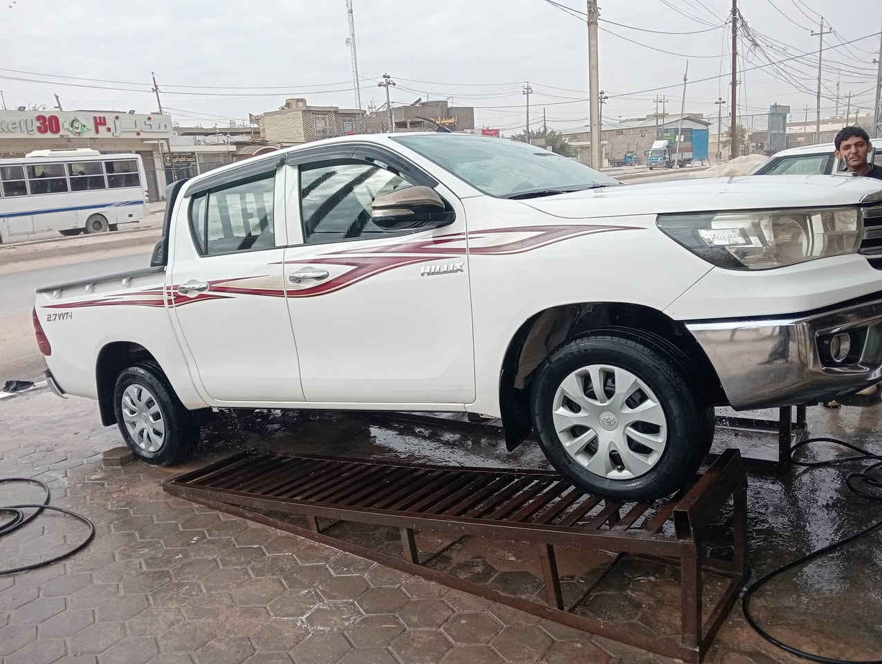 بيكم للبيع 2016 هايلكس سياره مكفول كفاله عامه عدا بارد قليل سياره تخم تايرات مكينه كير عادي العنوان كوفه السعر خاص هاتف ***********
