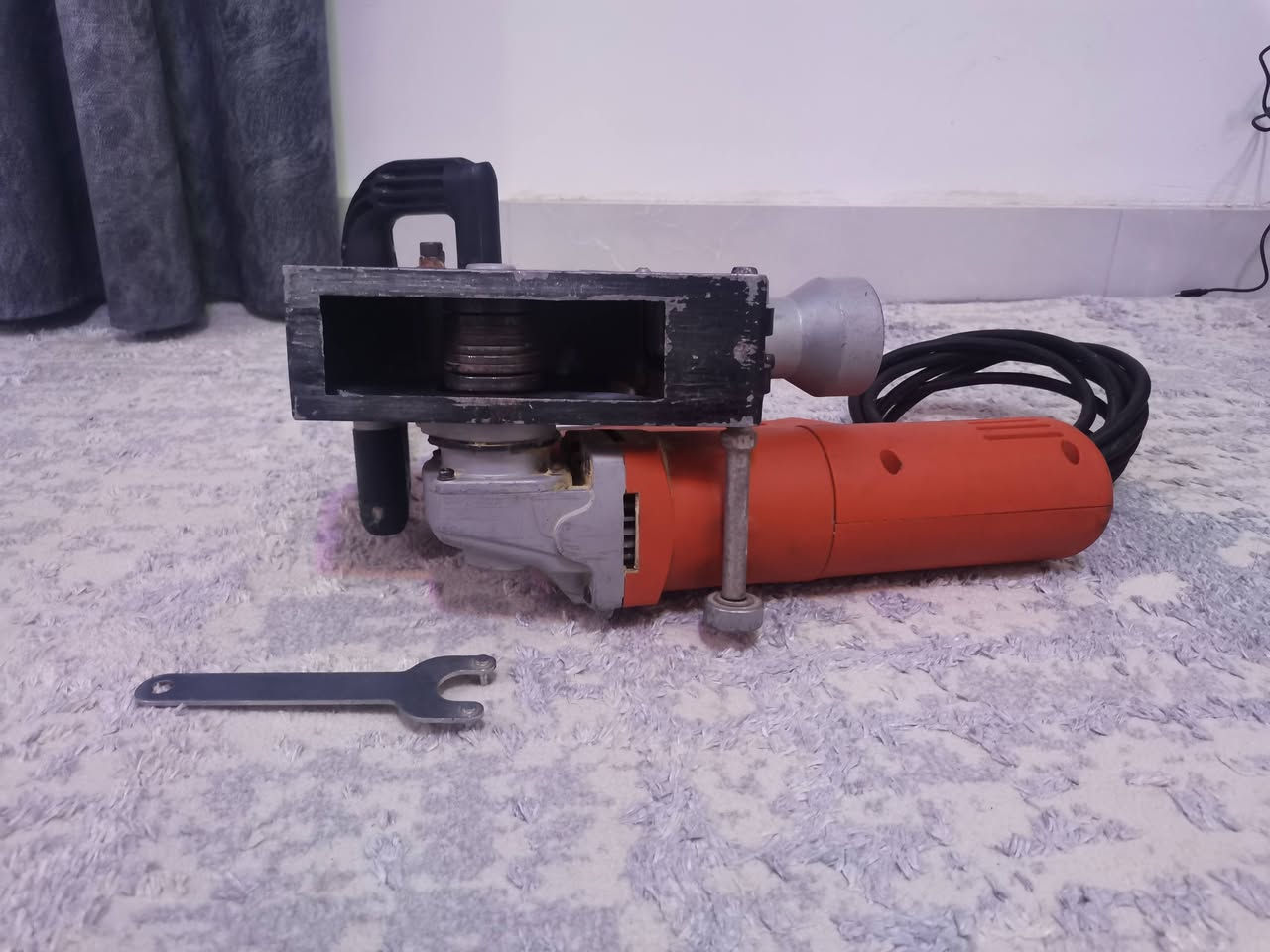 كوسره حايط ماركه توليسون نضيفه شغاله 100٪ سعر 50 وبي مجال للشراي اي استفسار *********** واتساب.
