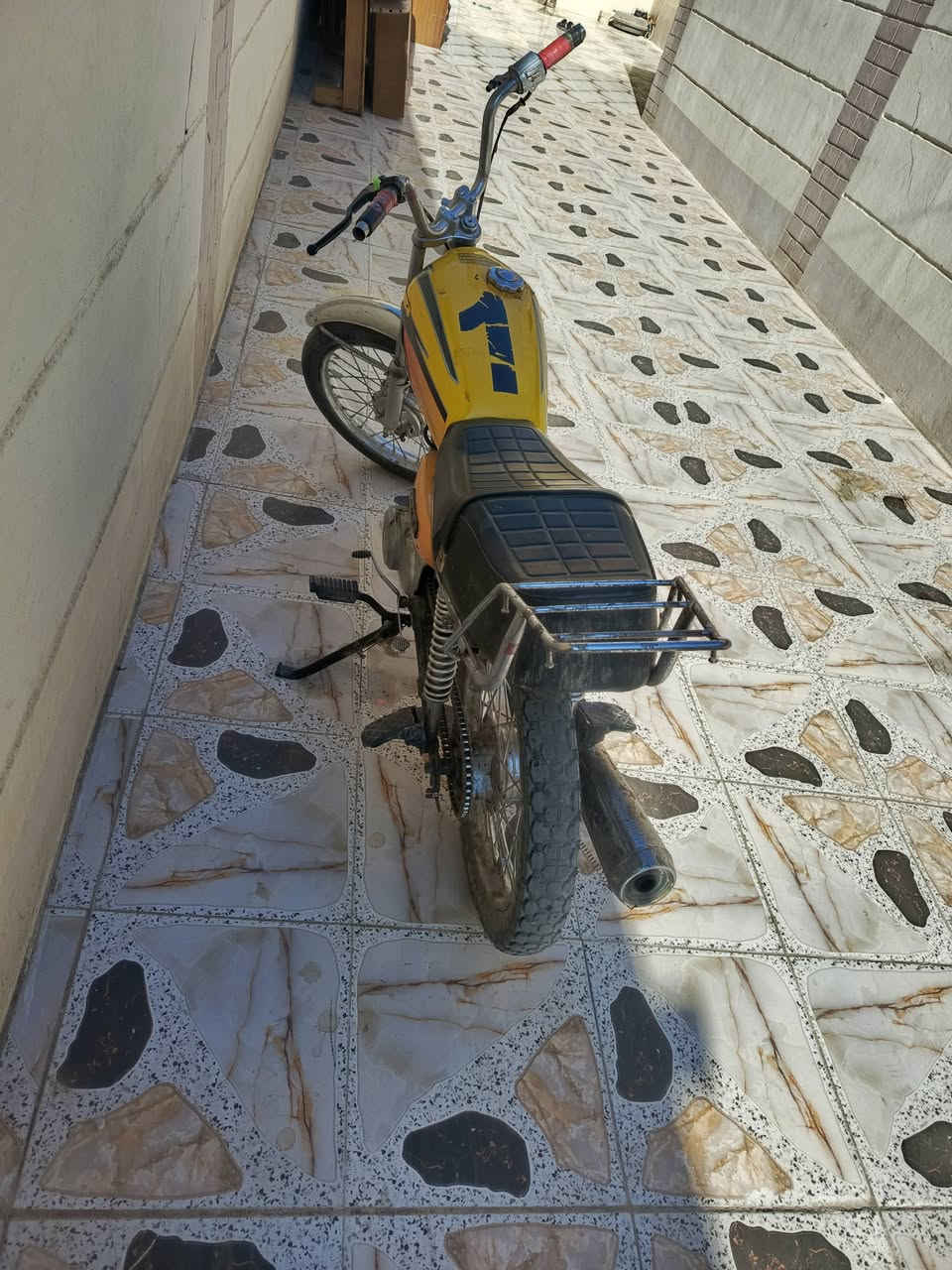 سلام عليكم دراجة لبيع 200 أو بيه مجال حك جيه الرقم 0774962600


**إذا كنت صاحب هذا الإعلان وتريد حذفه لأي سبب، رجاءا أرسل رسالة إلى الدعم الفني**