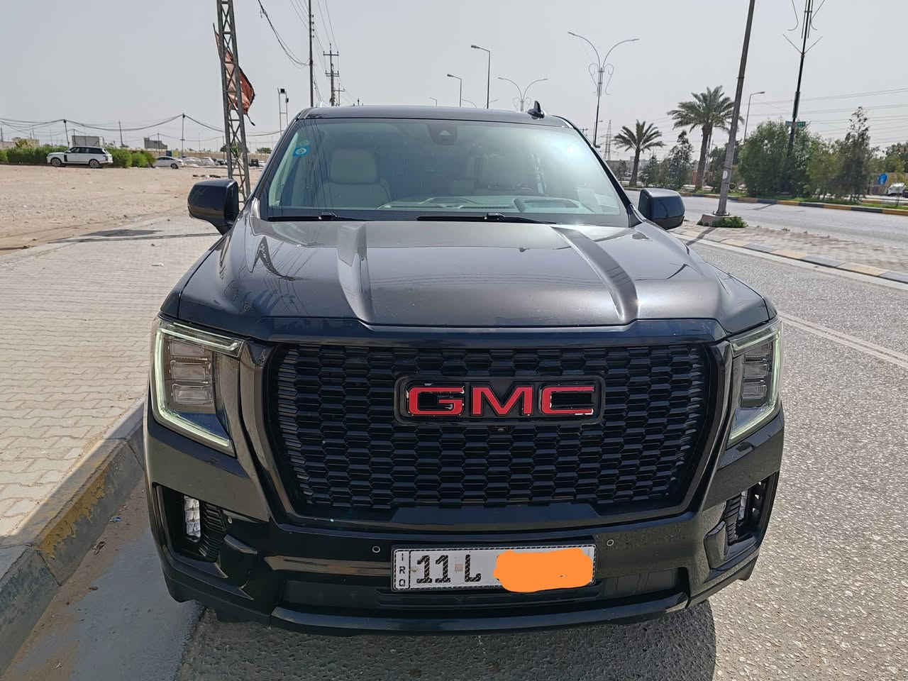 Gmc Yukon Denali 2022 
يوكن دينالي 2022 خليجية وكالة المنصور مغلفة ppf 
تحويل مباشر ب اسمي رقم بغداد الجديد 
اللون : اسود  ماشييه 61 الف
السعر : 49 الف دولار 
سياره مكفوله  بدون صبغ بدون حادث
‎ جكات تصعد وتنزل 
‎اربع كامرات
‎حجم المحرك :6200 
‎عدد الاسطوانات : 8 اسطوانات ( 8 سلندر )
‎* سقف بانوراما 
‎* المقاعد كهربائية تدفئة و تبريد
‎* مقصوره الركاب من الجلد الفاخر + خشب ملكي 
‎* شاحن وايرلس لاسلكي
‎* نظام الرؤيه : 5 كامرات رؤيه شامله ( BIRD VIEW )
‎* نظام التعليق مستقل
‎* كشنات ميموري خزن
‎* نظام الصوت BOSE سماعات عدد 10
‎* دوسات كهرباء + اناره LED
‎* نظام سحب مقطوره تحكم كامل + كامرة لرؤية المطوره
‎* داتا شو
‎* تشغيل بعد 
‎* 5 بصمات 
‎* تحديد مسار 
‎* لد امامي 
‎*مري شفط 
‎* 4 كامرات 360 درجه 
‎* رادار 
‎* جنطه ذكيه بلقدم تنفتح وتنسد 
‎* ويل كروم 22 حجم وعليها تخم تاير جديد برجستون 
‎* شاشات خلفيه 
‎* جميع الكشنات كهرباء
‎* كشنات تدفئه تبريد 
‎* دوسات شفط 
‎* شاحن واير ليس
‎* ثلاجه

@ملاحظات مهمة جداً@
1)السياره بيها تعديل pdr اباب السكن بحدود ١٥ سم
2)المكينة مفتوحة بسبب الدهن الخطأ
3) مكان السيارة كربلاء 
للاستفسار اكثر
***********
***********

