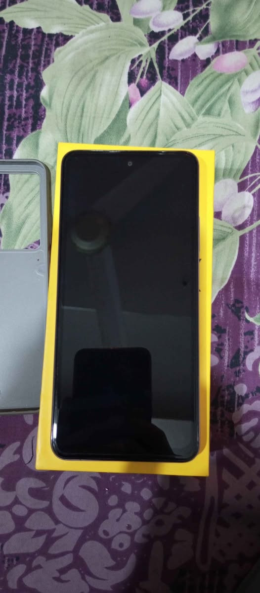 📱 Realme C75x (باب أول أصلي)
​النظافة: 100/100 شبه جديد (خالي من أي شخط) 

﴿﴿ارجو منكم الي ما يشتري لا يعمل اترجكم رجاء﴾﴾

كما في الصور
​الذاكرة: 256 جيجابايت.
​العشوائية (RAM): 24 جيجابايت.
​البطارية: 5310 ملي أمبير.
​الملحقات: الكارتون الأصلي مع كفر الحماية.
​النظام: أندرويد 16.
​📍 العنوان: النجف
​💵 السعر: [295 بي مجال بسيط كلش]
​📞 رقم الهاتف: [***********] النجف, العراق
