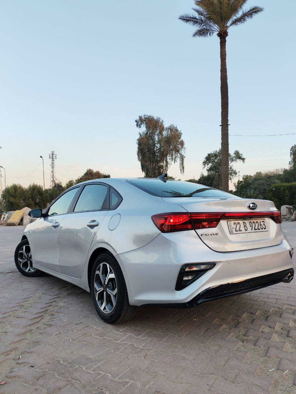 اللي يدور كوري نظيف بدون ايرباك واقتصادي ودولار سوك تابع المنشور ❤

السلام عليكم (( للبيع )) 

كيا فورتي موديل 2021 لون سلفر ماشيه 39 الف ميل قابل للزياده رقم اربيل سنويه 29 بأسمي شرط التحويل بدون وكاله 

محرك 2000 دوش مامفتوح  مكفول وخير من الله البانزين كله محسن ماشامه ريحة العادي و كير cvt خير من الله 

المواصفات الستندر :- ( كشنات مخمل / سويج / كاميرا خلفيه / حساسات امامي خلفي / تحكمات جهتين / كروس سرعه / تبريد ثلج / تدفئه شغاله ) 

السياره وارد امريكي بدون ايرباك ضررها بسيط باب خلفيه وشوية بالجاملغ الخلفي صفحة السائق وموضح بالمنشور صور الحادث و السونار السياره مال جناي ومتعوب عليها ❤

السعر :- 143ورقة وبيها مجال للطيبين 
العنوان :- بغداد / حي العامل 
الاتصال :- *********** 

ملاحظه :- الشراي يفحص ويتاكد بنفسه ويحولها باسمه مابقيها باسمي وماسوي وكاله وبالعافيه على صاحب النصيب مقدما ❤
