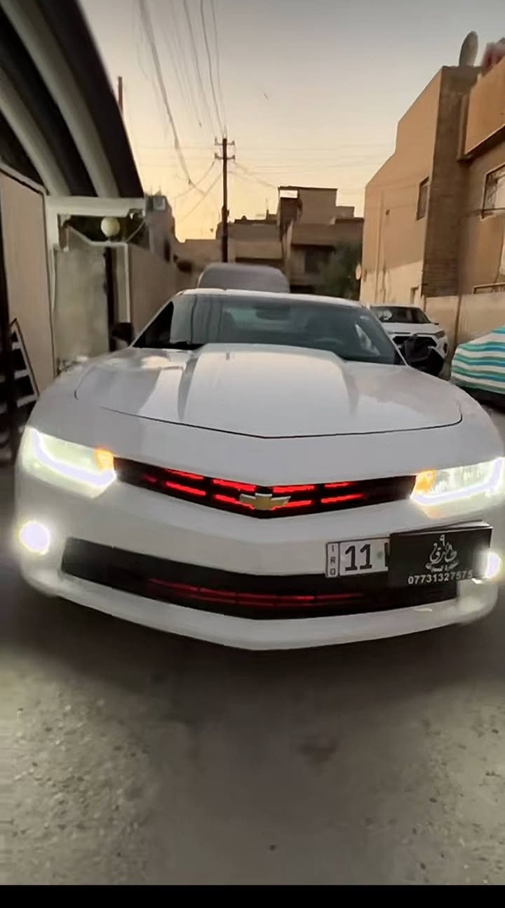 كمارو للبيع
حاله سياره جيد جدا 
ماشيه 92
المكينه3600
موديل 14
ويل 20
سياره نضيفه مفوله 
سعرها 108قابل للتفاوض
رقم الواتساب ***********
